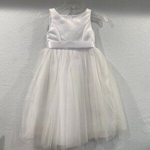 Cinderella Couture, NWOT, girl's size 6, white,  flower girl dress with belt.